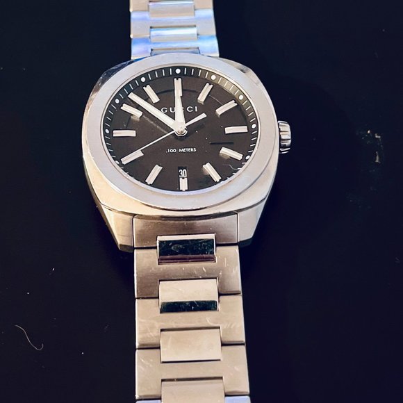 GG2570 GUCCI STEEL WATCH, 41MM